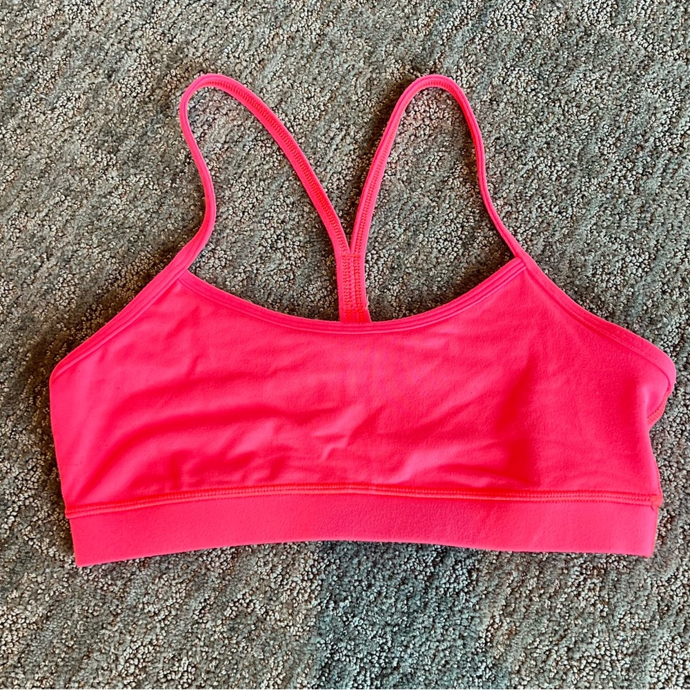 Lululemon FLOW Y SPORTS BRA SIZE 8